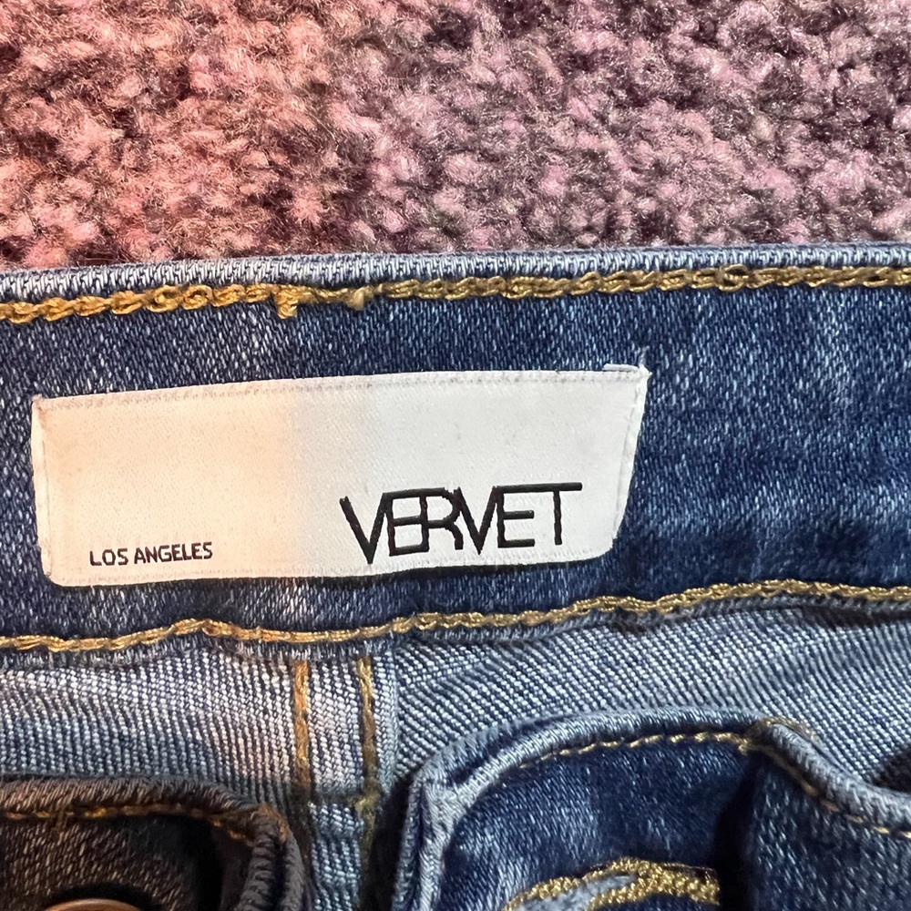Women’s Vervet Flare Denim Jeans in Medium Blue - Picture 4 of 4